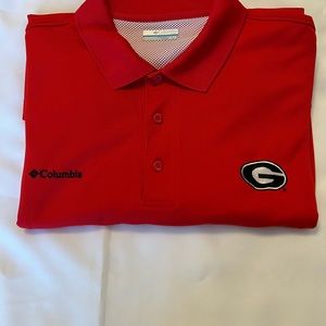 Columbia short sleeve Georgia Bulldogs - like new condition.